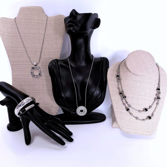 BRIGHTON Bundle 2 Bracelets 3 Necklaces PLUS 5 Pieces Unbranded SS BONUS